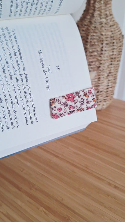 Marque-page aimanté artisanal - Fait main en coton, pour ne plus jamais perdre sa page