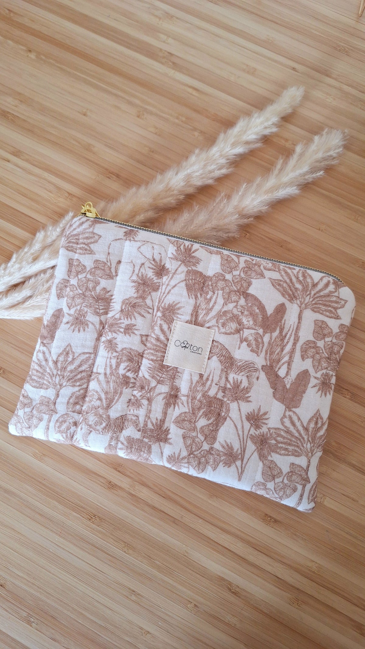 Trousse plate