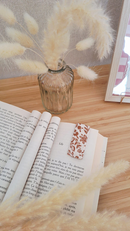 Marque-page aimanté artisanal - Fait main en coton, pour ne plus jamais perdre sa page