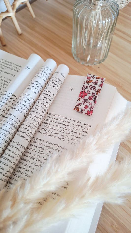 Marque-page aimanté artisanal - Fait main en coton, pour ne plus jamais perdre sa page
